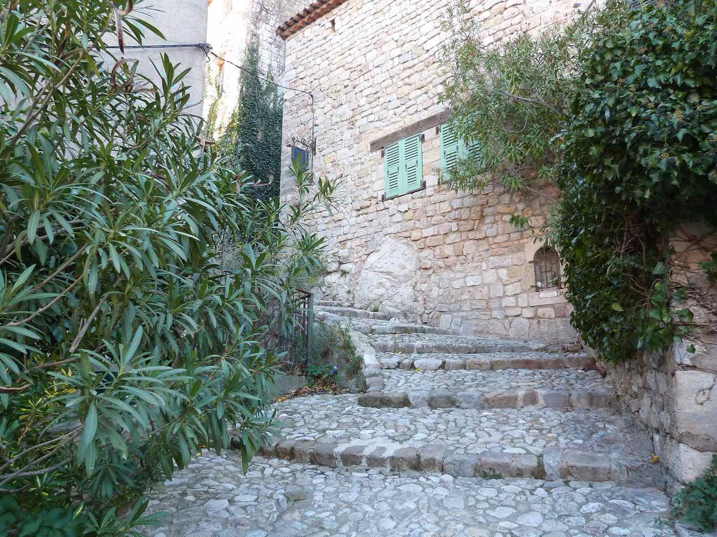 A cobbled lane in Seillans
